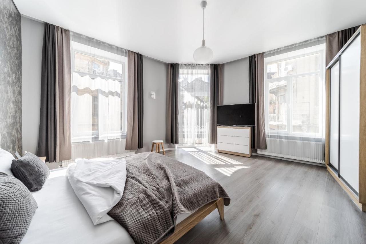 Inshiapartments On Popovycha Str Lviv Luaran gambar